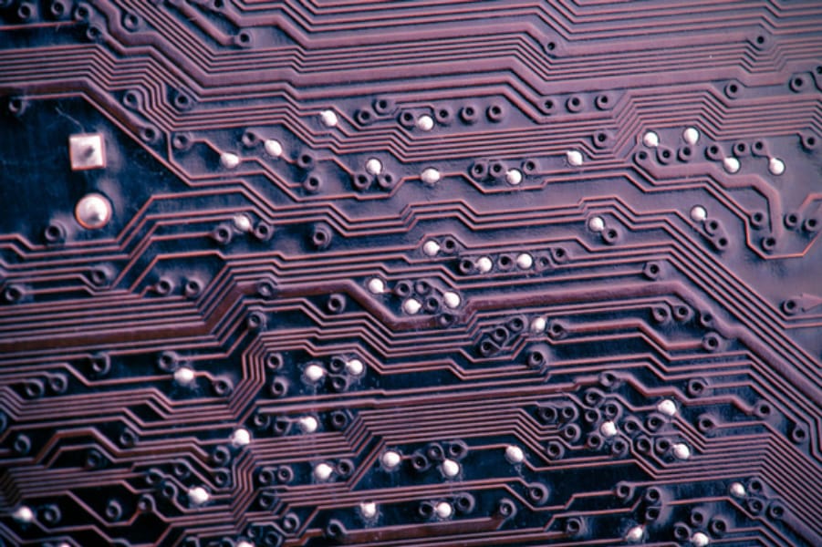 过孔盖油和塞油的区别，过孔盖油和不盖油的区别？